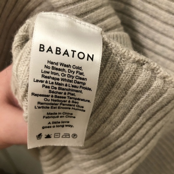 Women's Ribbed Gray Sweater - Picture 8 of 8